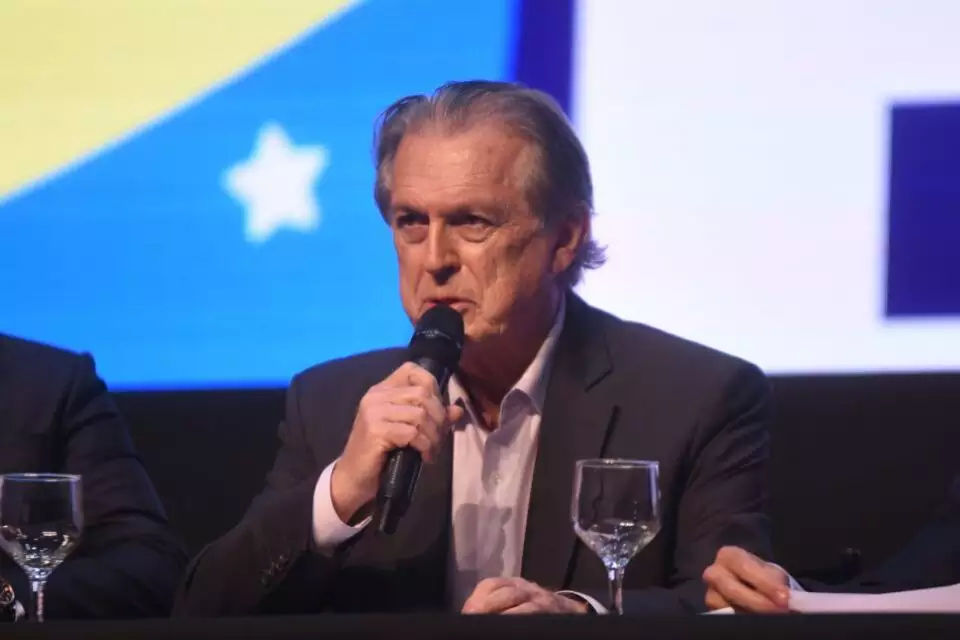 União Brasil aprova Luciano Bivar como pré-candidato à Presidência da  República