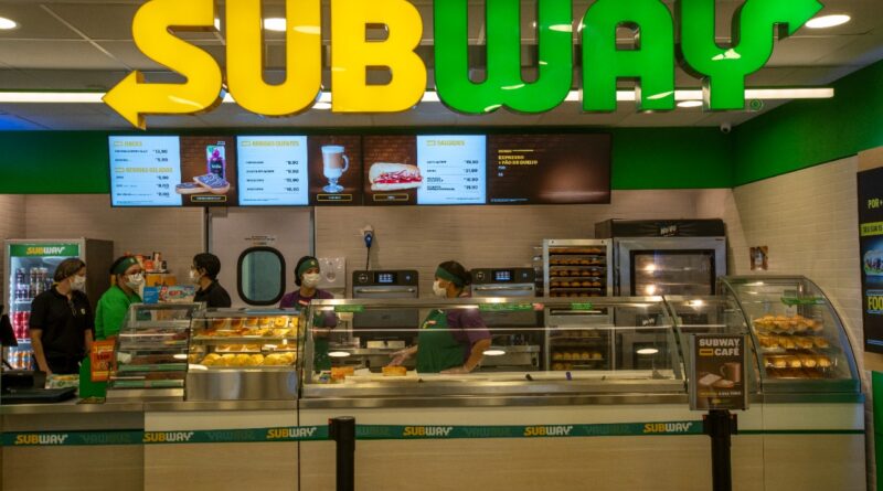 MAIOR FRANQUIA DE FAST FOOD DO MUNDO É A SUBWAY!