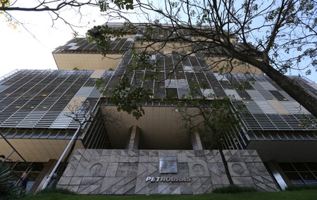 . Toffoli derruba decisão de Marco Aurélio sobre venda de áreas de petróleo da Petrobras