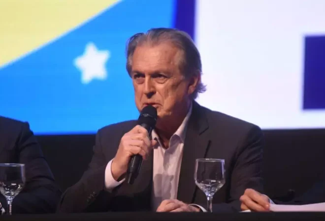 03ace2f8-luciano-bivar-pre-candidatura-foto-divulgacao-960x640