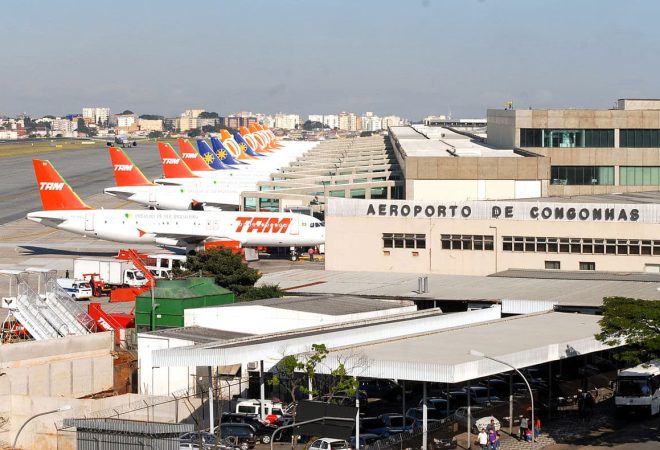 1200px-Aeroporto_de_Congonhas_-_Aeronaves