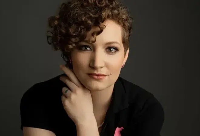 1747849438_amber-211