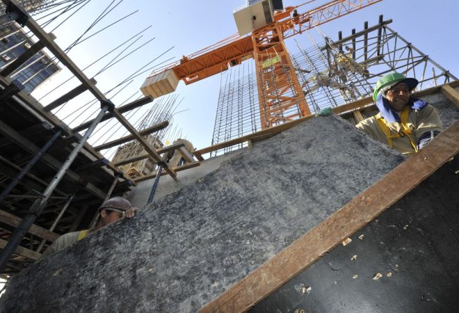 indústrias; fábricas,Obras de construção do edifício sede do SENAI,  construção civil