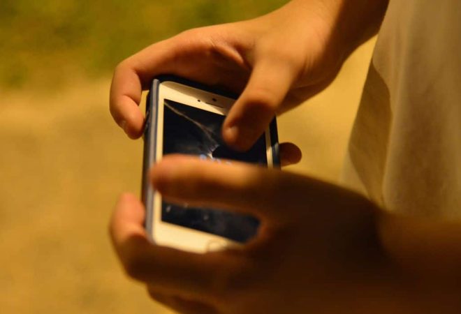 Com o aumento do uso da internet por adolescentes o compartilhamento de fotos íntimas  se tornou um perigo para muitos jovens que não medem os riscos dessa exposição