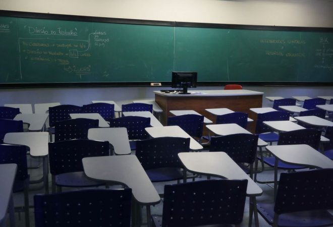 sala de aula vacinação