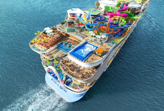 20221019_ICON-OF-THE-SEAS-Renderings_Royal-Caribbean_aft