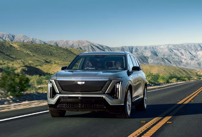 2027-cadillac-vistiq-mov-storytelling-power-1200x800-s-26cavst-1ap-4799-v3