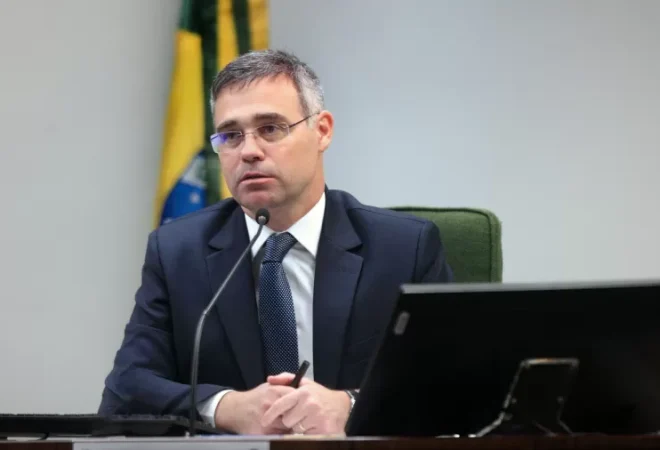 2jun2022---o-ministro-andre-mendonca-do-stf-que-assume-nesta-terca-9-a-presidencia-da-2-turma-do-tribunal-1659994611364_v2_900x506.jpg