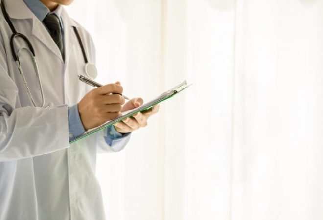 medicos protocolos pós covid