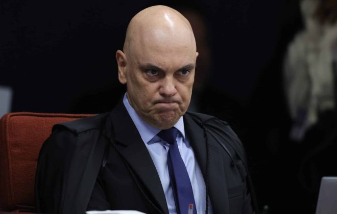 Brasília (DF) 03/09/2025 O ministro relator Alexandre de Moraes no segundo dia de sessão do STF do julgamento dos primeiros oito réus da trama golpistaFoto: Fabio Rodrigues-Pozzebom/ Agência Brasil