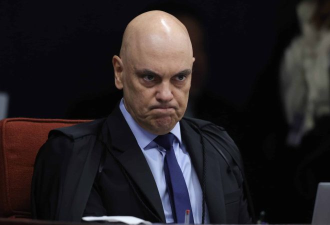 Brasília (DF) 03/09/2025 O ministro relator Alexandre de Moraes no segundo dia de sessão do STF do julgamento dos primeiros oito réus da trama golpistaFoto: Fabio Rodrigues-Pozzebom/ Agência Brasil