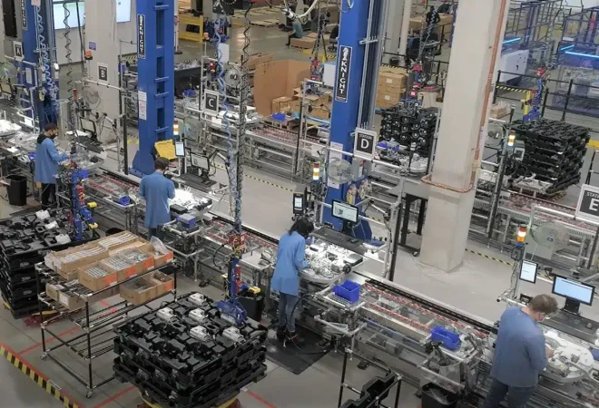 51-Amazon-inicia-testes-logisticos-com-robos-humanoides.png