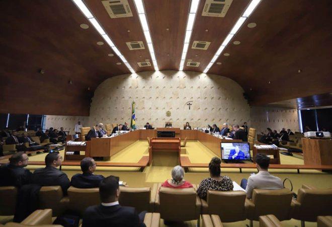 Brasília (DF), 14.09.2023-Ministros do STF em sessão extraordinária que prossegue com o julgamento de Aécio Lúcio Costa Pereira, acusado de participação nos atos antidemocráticos de 8 de janeiro. Foto: Rosinei Coutinho/SCO/STF