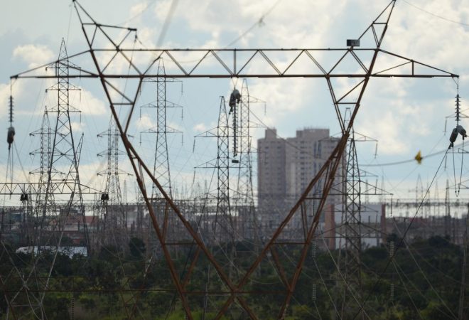 946189-energia_linha de transmissão-4