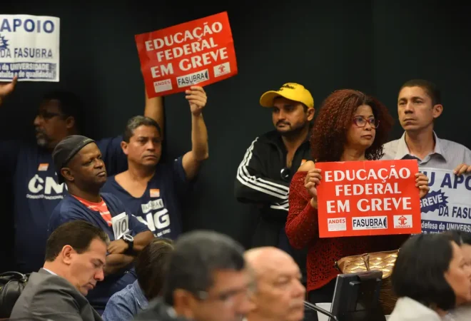 968065-comissao de educação_greve-1023