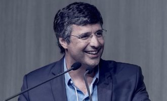 ANDRÉ ESTEVES 1