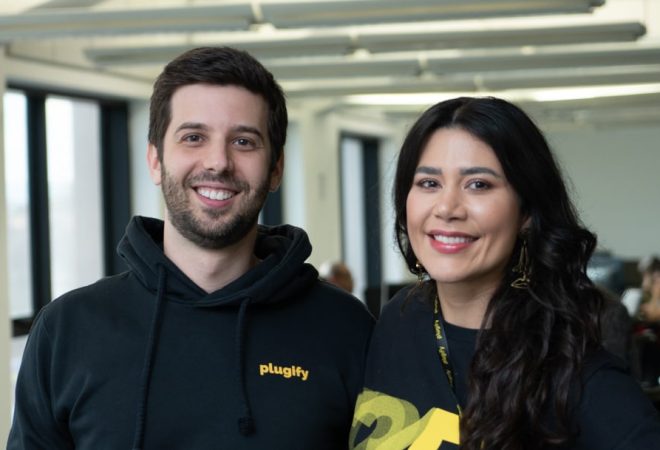 Alexandre Gotthilf e Paula Mendes Caldeira - Fundadores da Plugify