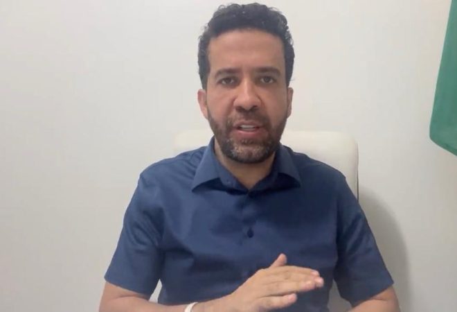 André Janones