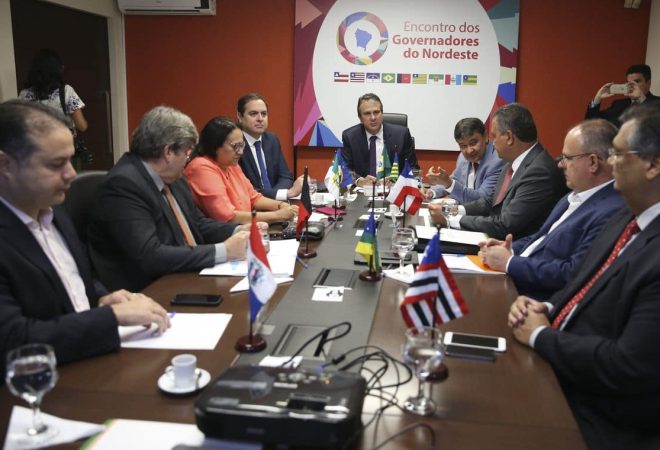 Os integrantes do Fórum dos Governadores do Nordeste se reúnem, na sede do escritório da representação do governo do Ceará, em Brasília