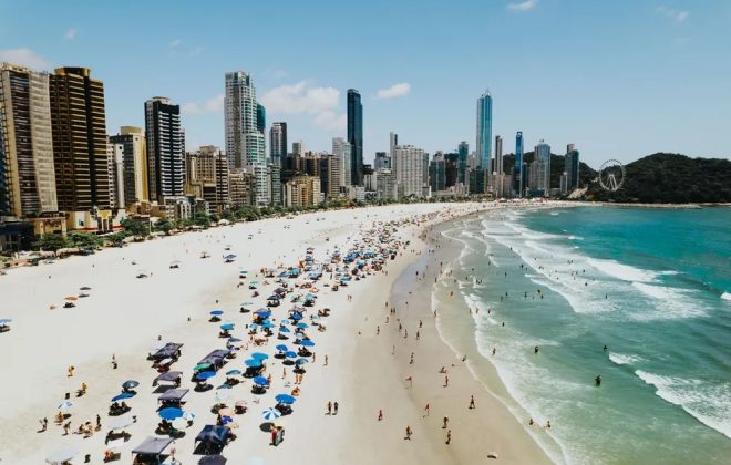 Praia Central de Balneário Camboriú (SC). Foto: PMBC/Divulgação