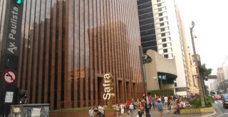 Banco_Safra_na_Avenida_Paulista_2-768x432