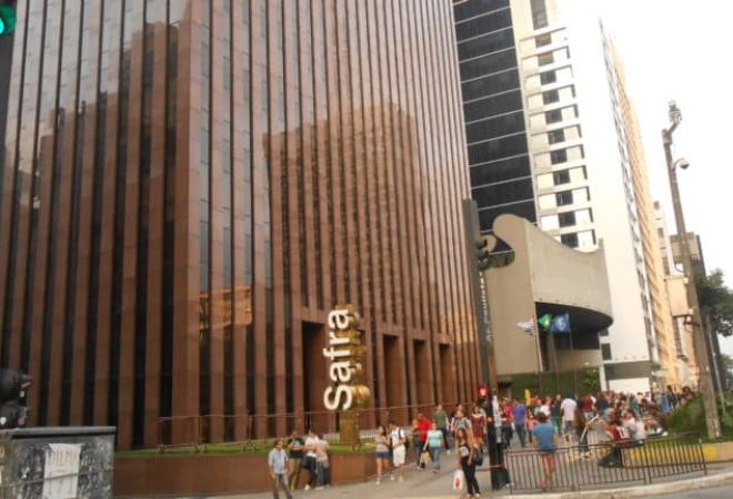 Banco_Safra_na_Avenida_Paulista_2-768x432