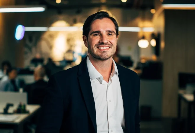 Bruno-Salari-diretor-de-MA-e-Relacoes-com-Investidores-da-Skyone