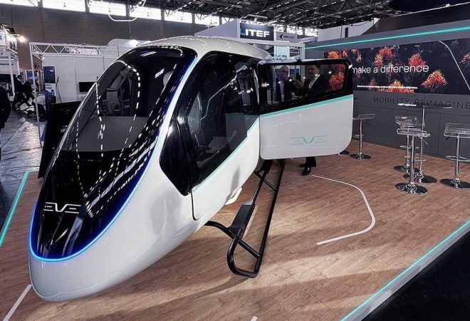 Carro-voador-da-Embraer-deve-iniciar-voos-ainda-em-2024-diz-CEO-da-Eve