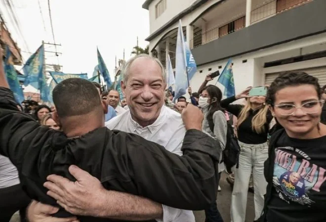 Ciro-Gomes-Santanta-de-Parnaiba-Sao-Paulo-600x400