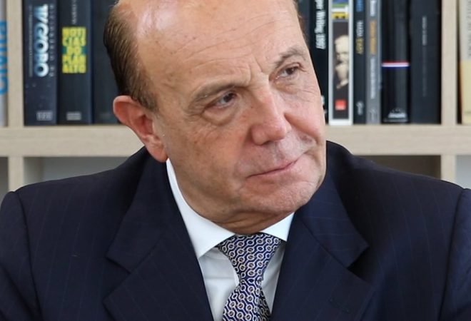 Foto Money Report