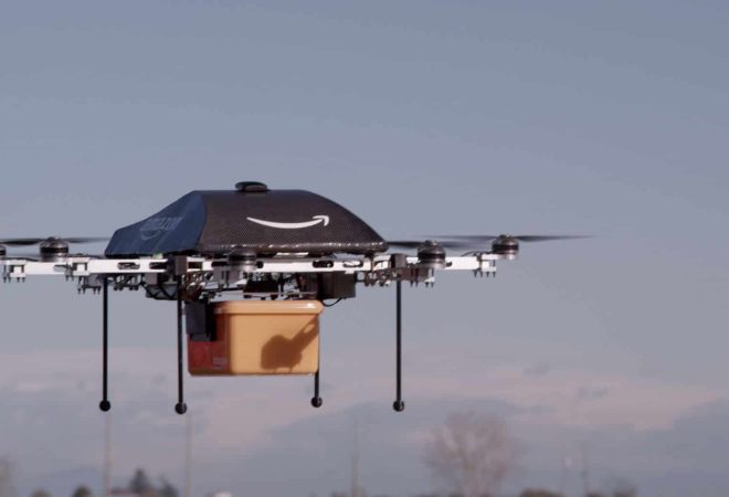 Drone-da-Amazon-no-ar