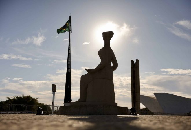Brasília (DF), 02/09/2025 - Estátua da Justiça em frente ao STF. O STF inicia o julgamento de Bolsonaro e de mais sete réus da trama golpista. Foto: Fabio Rodrigues-Pozzebom/Agência Brasil