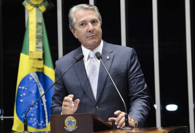 Senador Fernando Collor (PTB-AL) afirma estar preocupado com a situação da violência doméstica em Alagoas