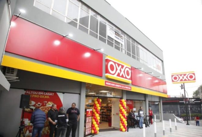 Inauguracao-OXXO-em-Guarulhos_DIVULGACAO-1-696x464