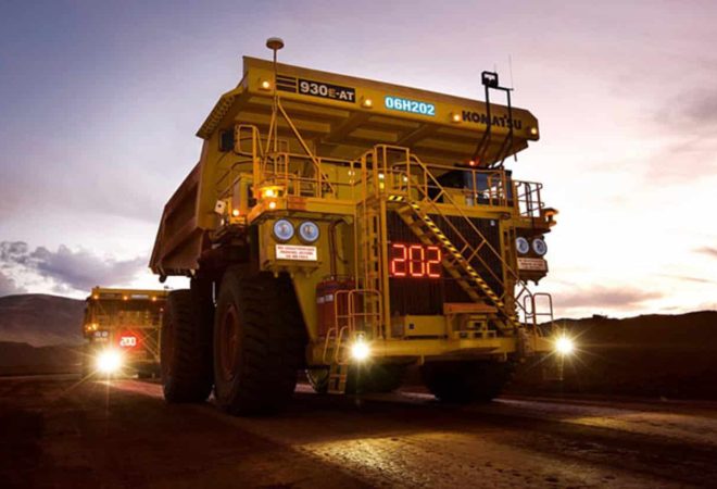 Inovacao-e-seguranca-na-mineracao_Obra-da-VALE-usa-caminhoes-sem-motorista-nao-tripulados-na-barragem-de-Macacos-MG