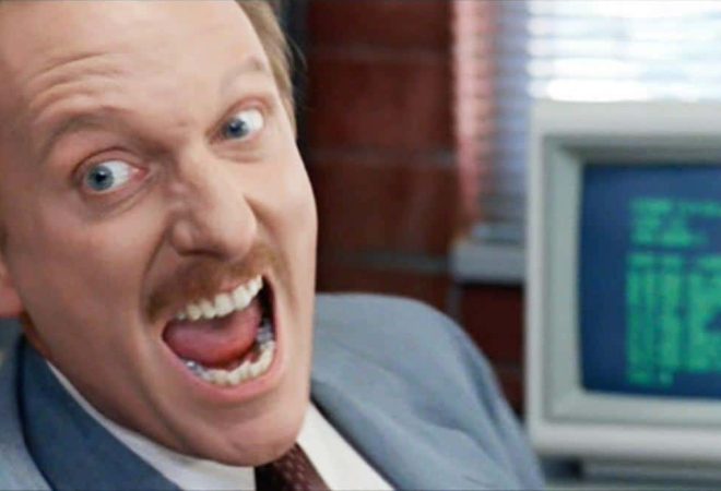 Jeffrey Jones como Ed Rooney