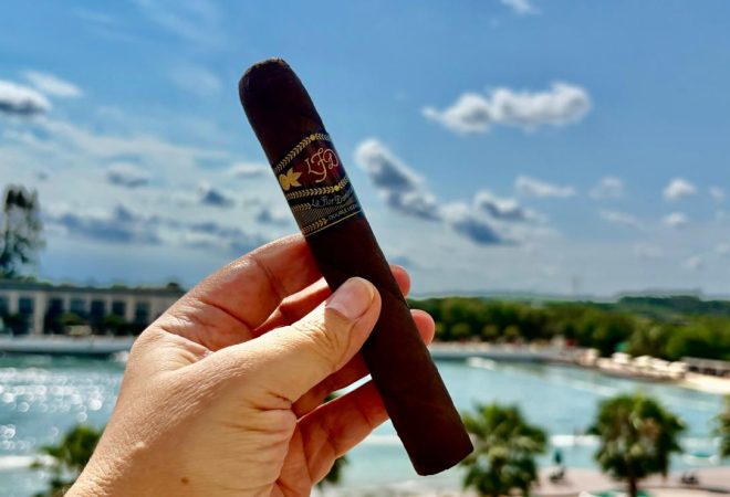 La Flor Dominicana Double Ligeiro Digger Maduro