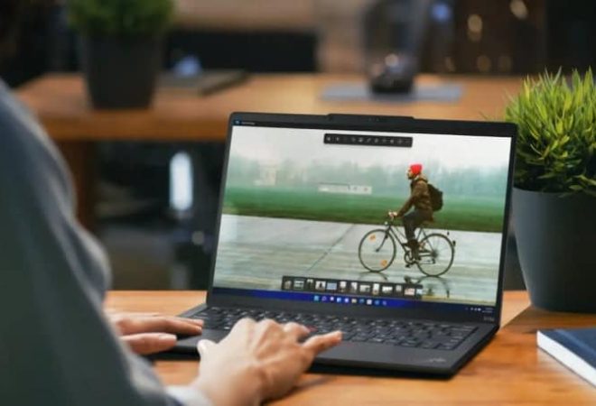 Lenovo_ThinkPad_X13s_1