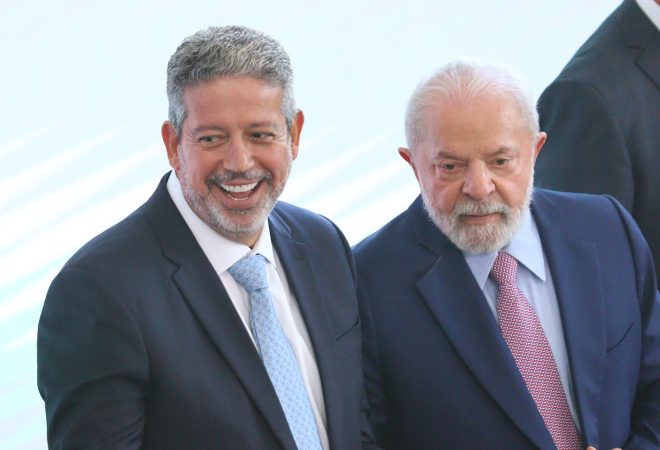 Lula-e-arthur-lira-no-planalto