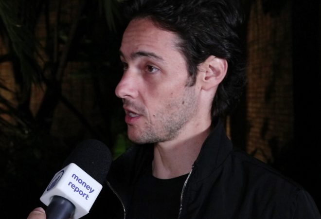 Money Talks MR Alexandre Frankel Capa site