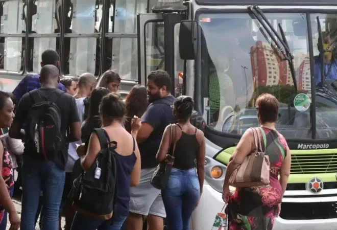 Onibus-urbano-foto-de-Tania-Rego-ABr-1024x618.jpg