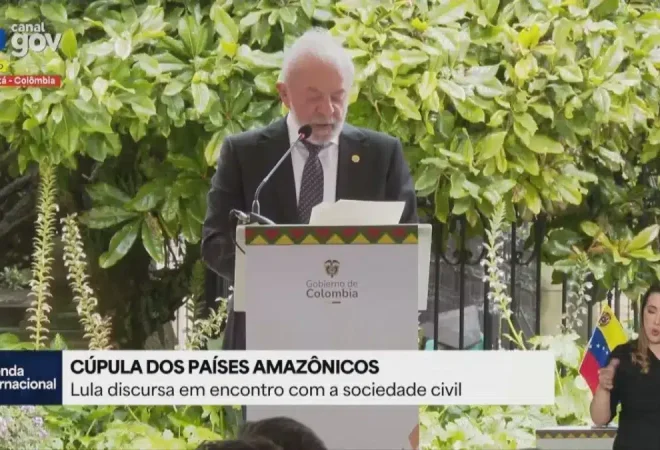 Presidente-Lula-discursa-na-Colombia