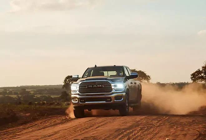 RAM-2500-Laramie-2022-3