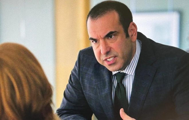 Rick Hoffman em Suits
