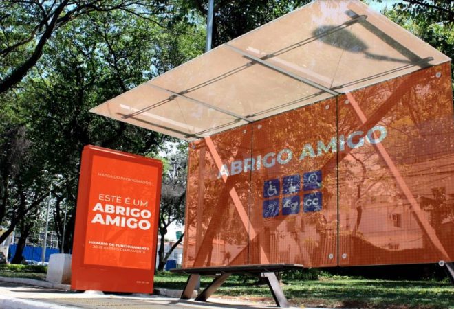 abrigo amigo eletromidia