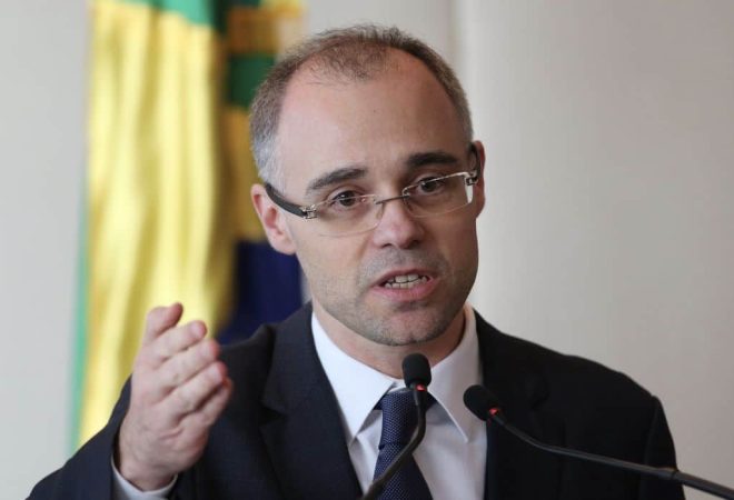 O advogado-geral da União, André Mendonça participa do lançamento do Portal do Observatório Nacional.
