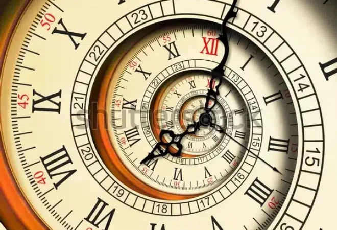 antique-old-clock-abstract-fractal-600w-1006699858