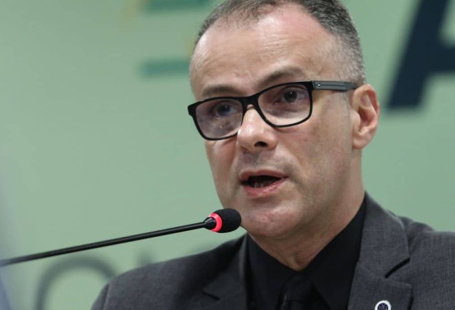 O Diretor presidente substituto da Anvisa, Antonio Barra, realiza entrevista coletiva, para tratar das ações da agência em relação ao Coronavírus em portos, aeroportos  e fronteiras do país