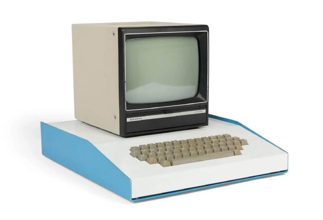 apple-1-1536x1081