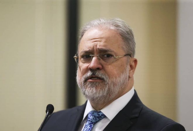 O procurador-geral da República, Augusto Aras,participa de reunião para discutir a produção nacional de fertilizantes e seus impactos econômicos, ambientais e sociais.